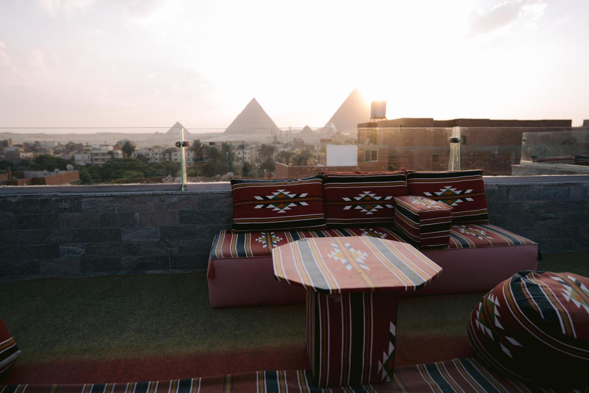 Tuya Pyramids Inn Kafret el-Gabal Exterior photo