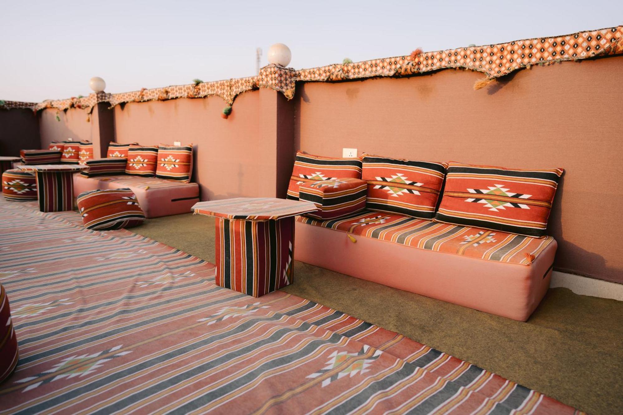 Tuya Pyramids Inn Kafret el-Gabal Exterior photo
