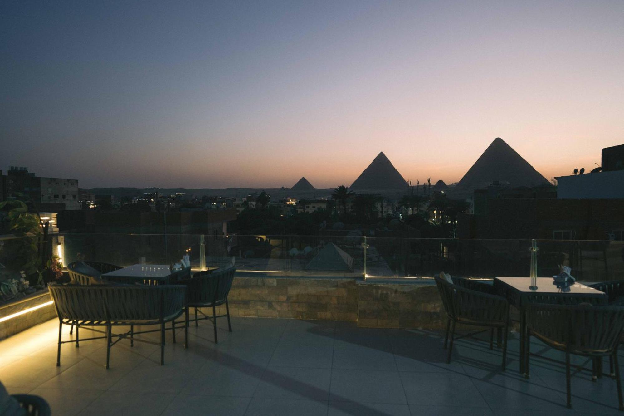 Tuya Pyramids Inn Kafret el-Gabal Exterior photo