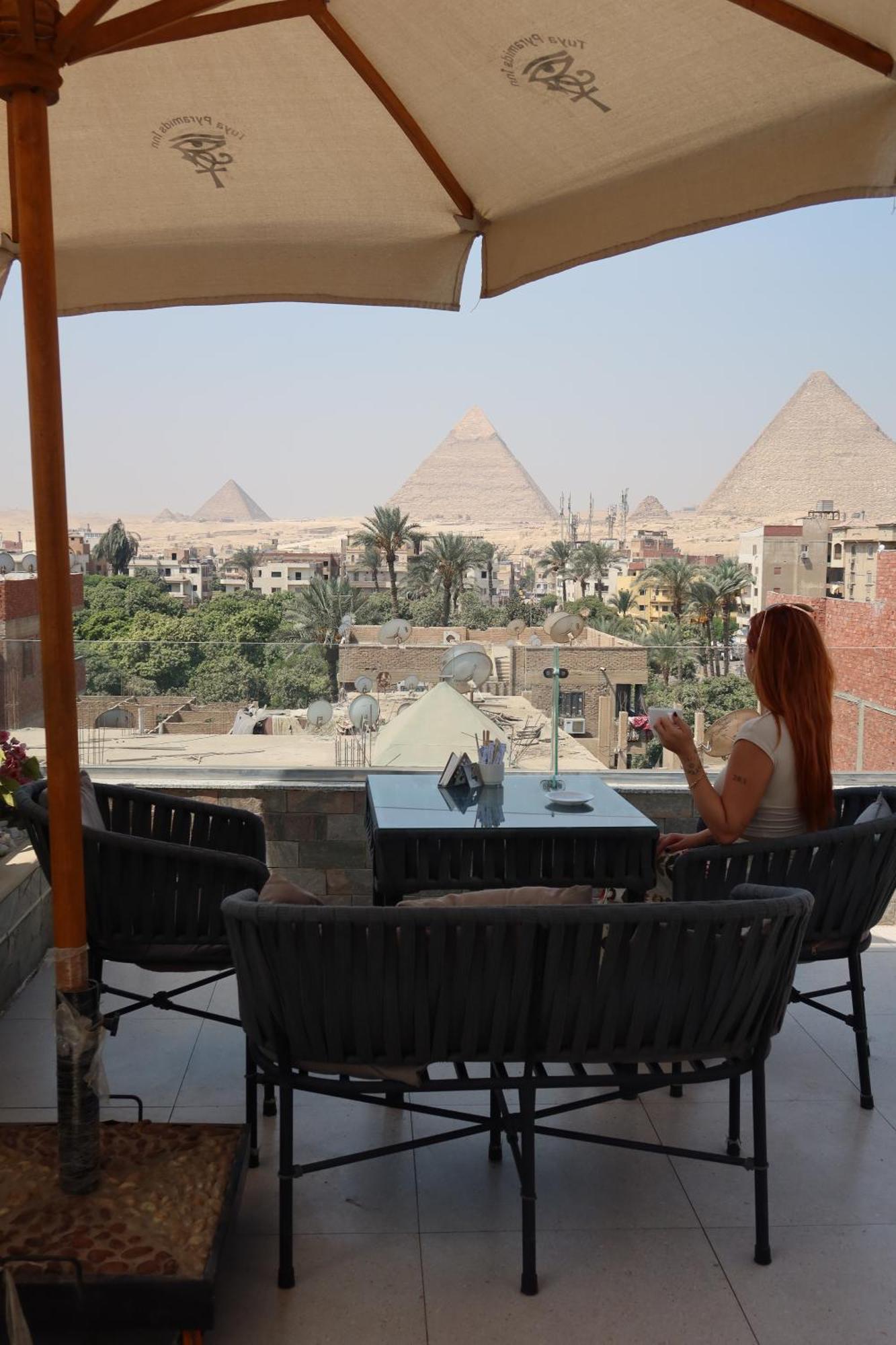 Tuya Pyramids Inn Kafret el-Gabal Exterior photo