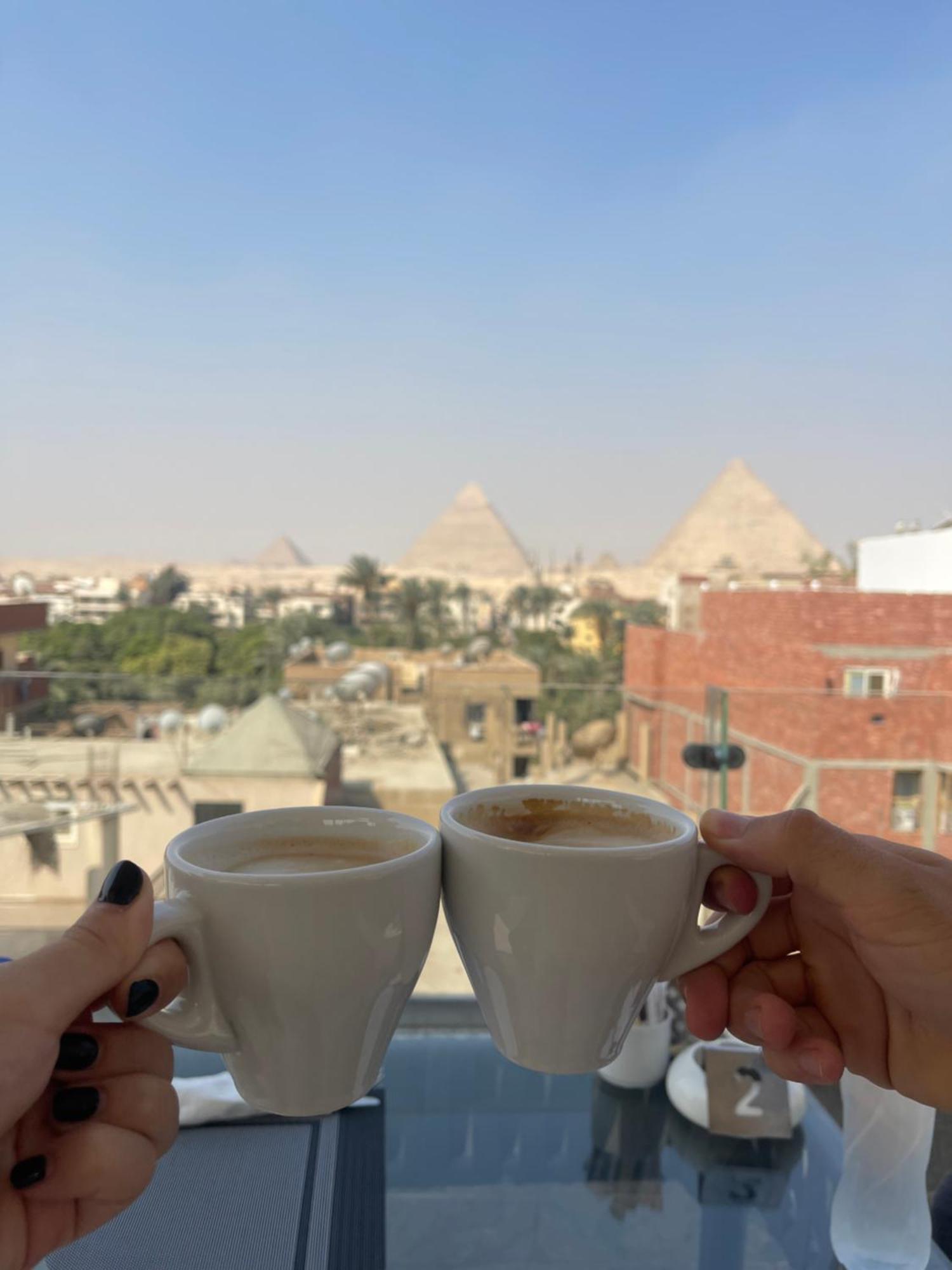Tuya Pyramids Inn Kafret el-Gabal Exterior photo