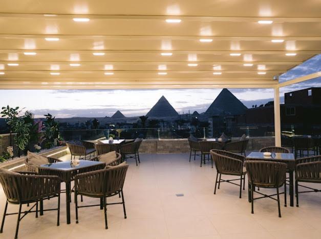 Tuya Pyramids Inn Kafret el-Gabal Exterior photo